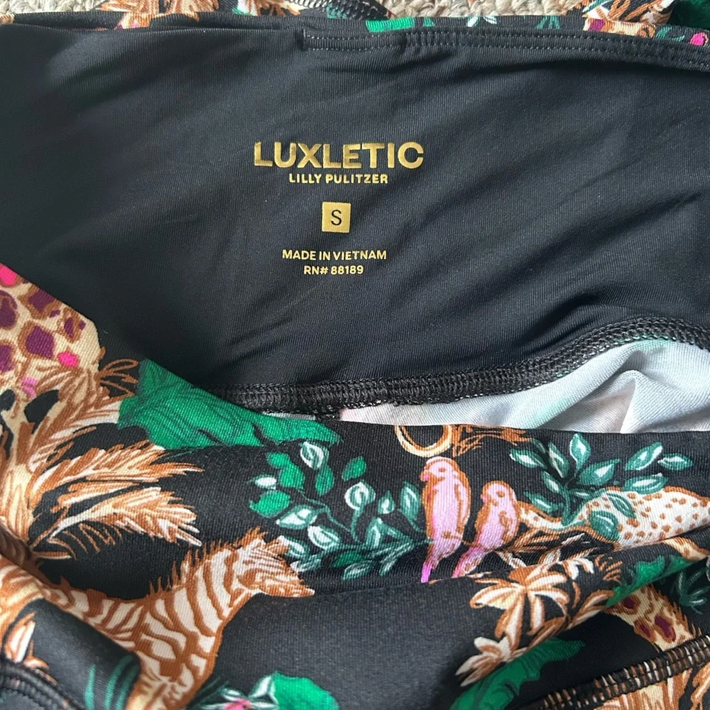 Lilly Pulitzer Black Leggings with Green and Tan Jungle Animal Print - Picture 3 of 5